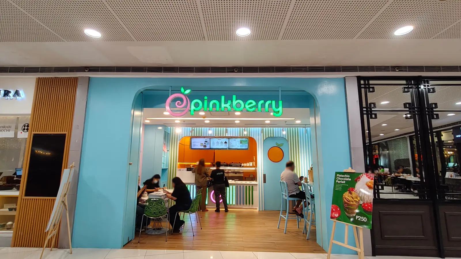 PINKBERRY in SM Megamall